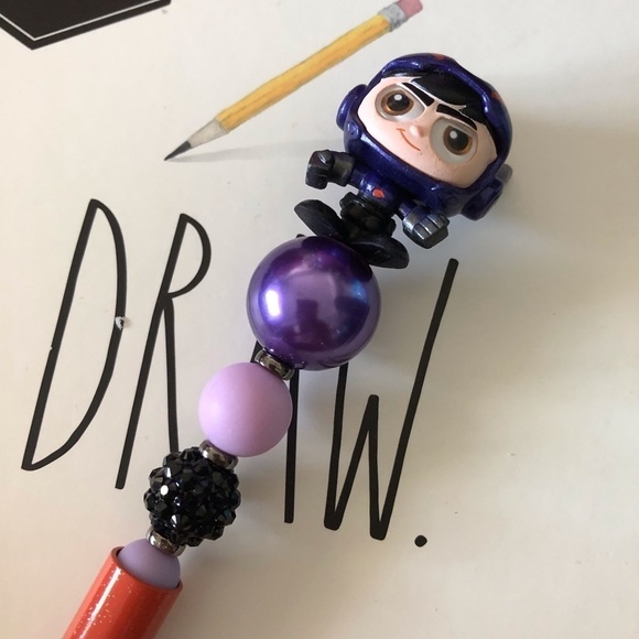 Disney Doorables: Big Hero 6: Hiro Hamada handmade beaded pen - Picture 1 of 3